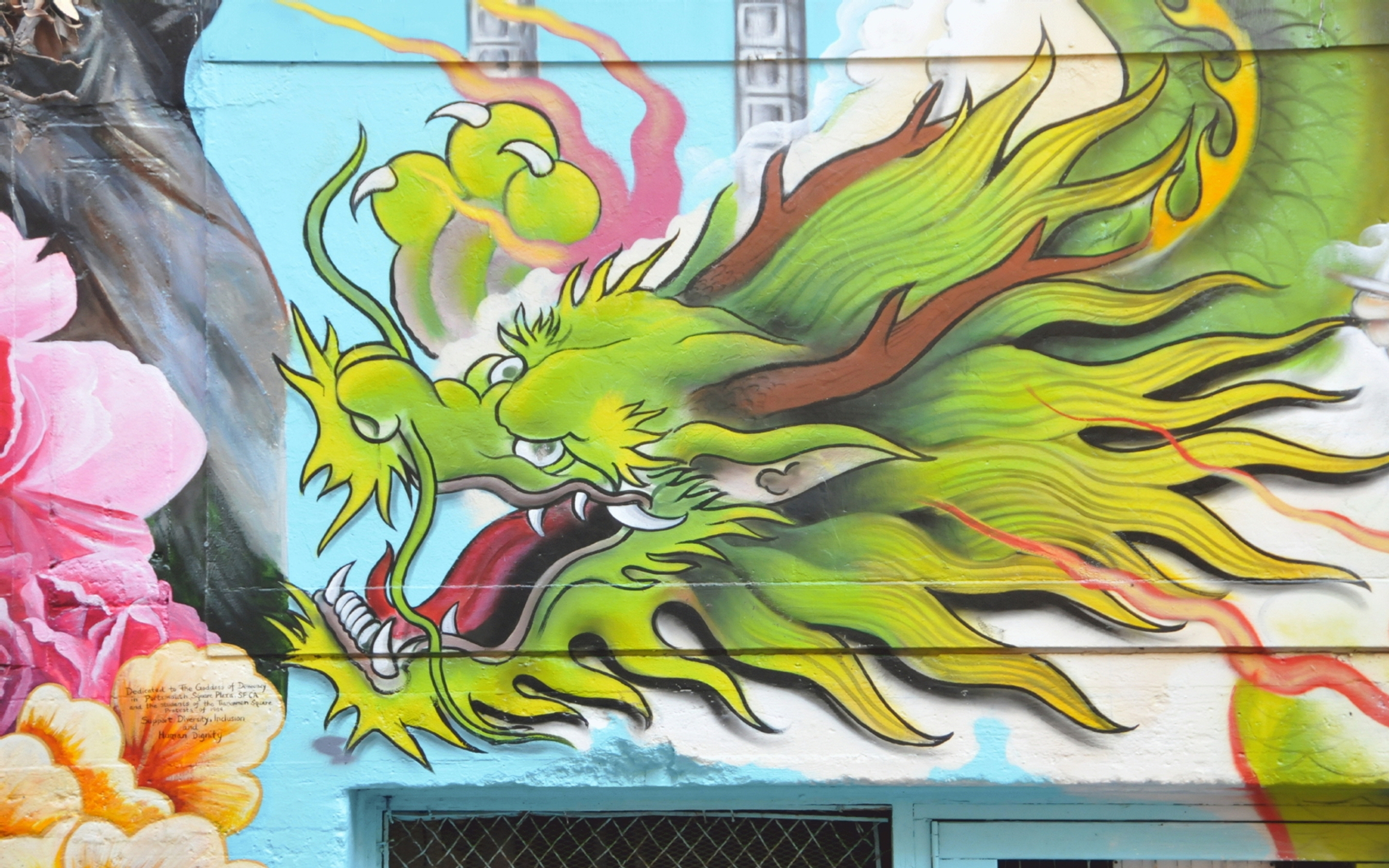 ./Two_Dragons_Mural_20221030_113539_C22_2545.jpg