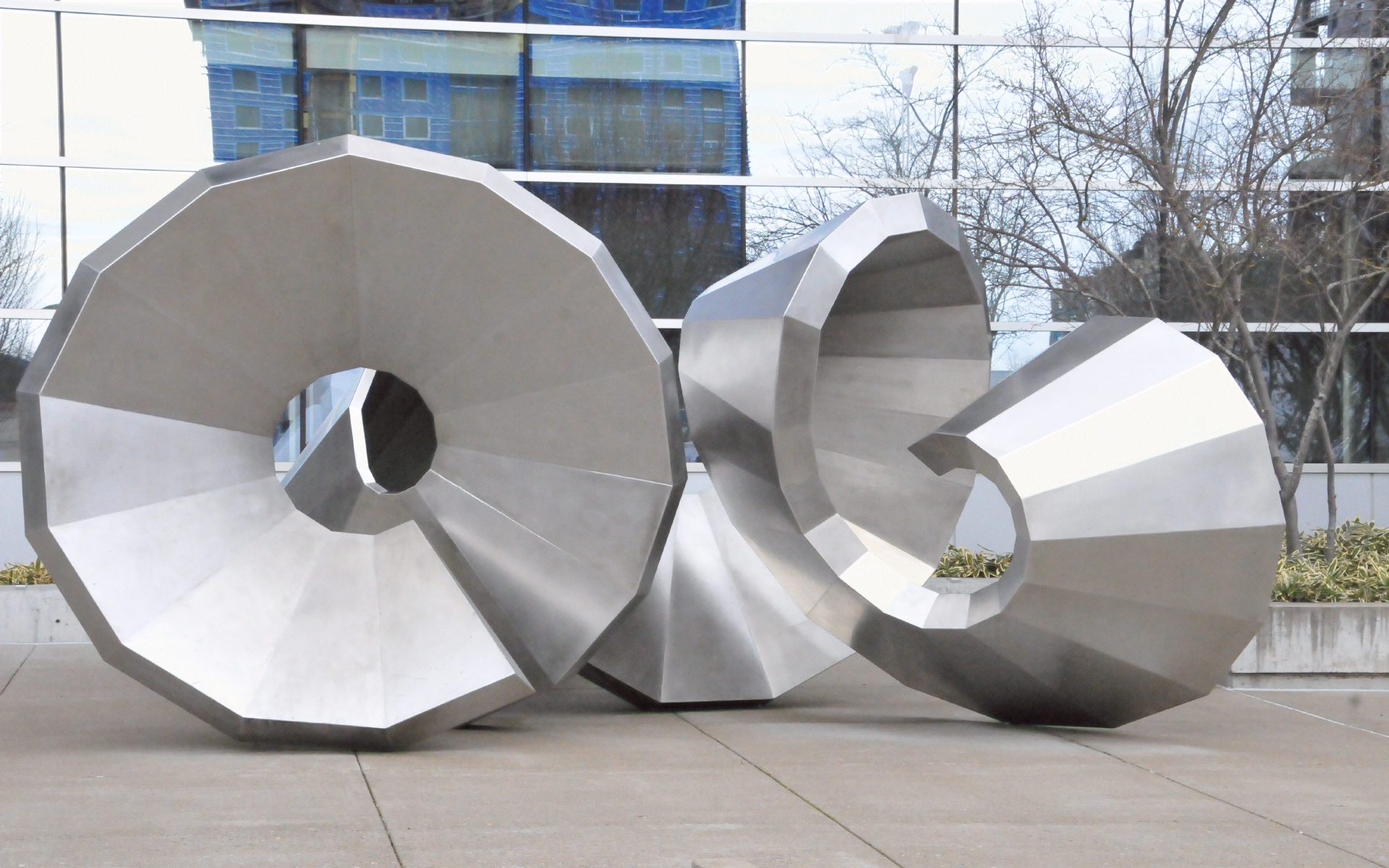 ./Sculpture_Eugene_Federal_Court_Building_20220219_152050_C22_0210.jpg