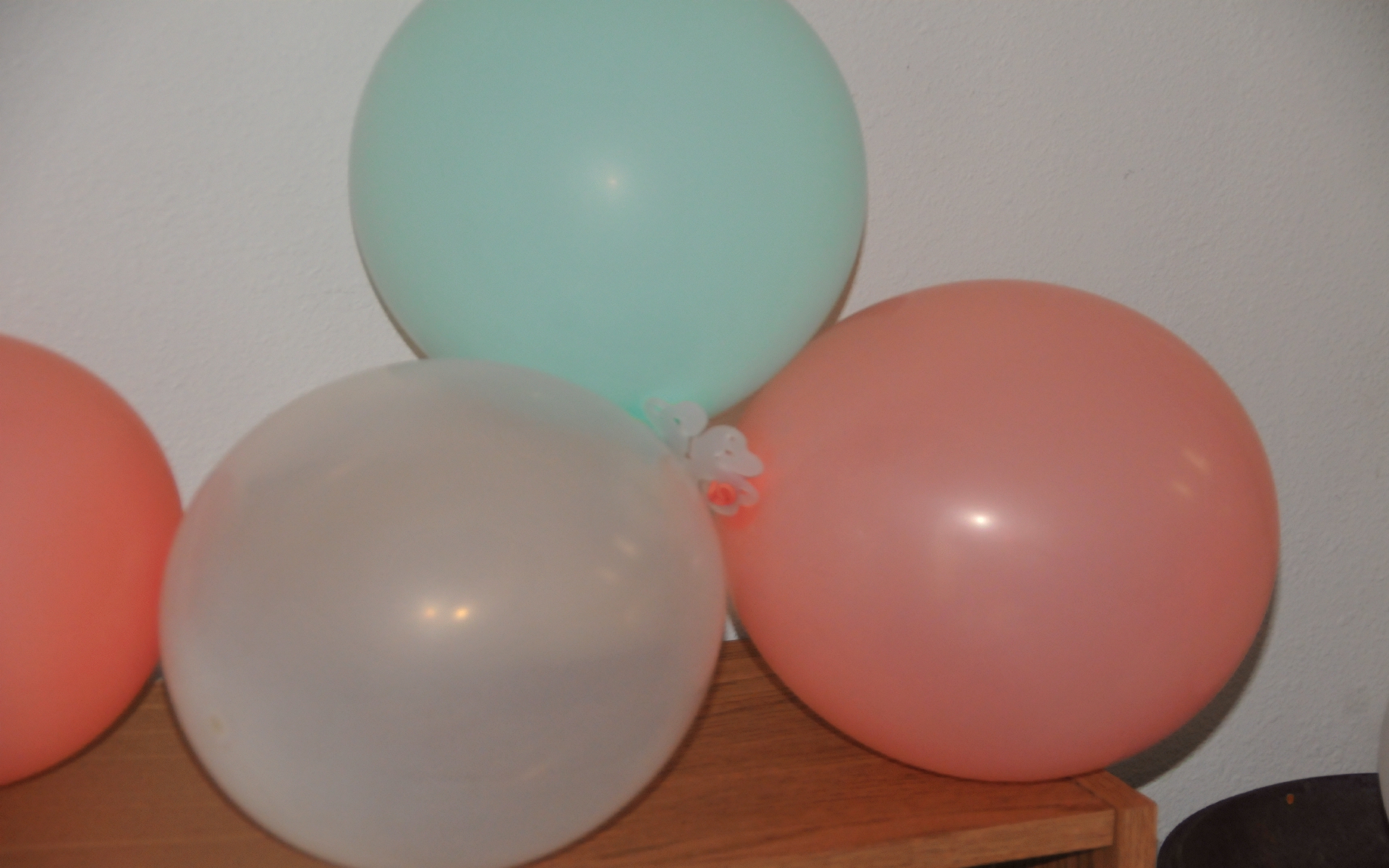 ./Balloons_20220502_140108_C22_0506.jpg