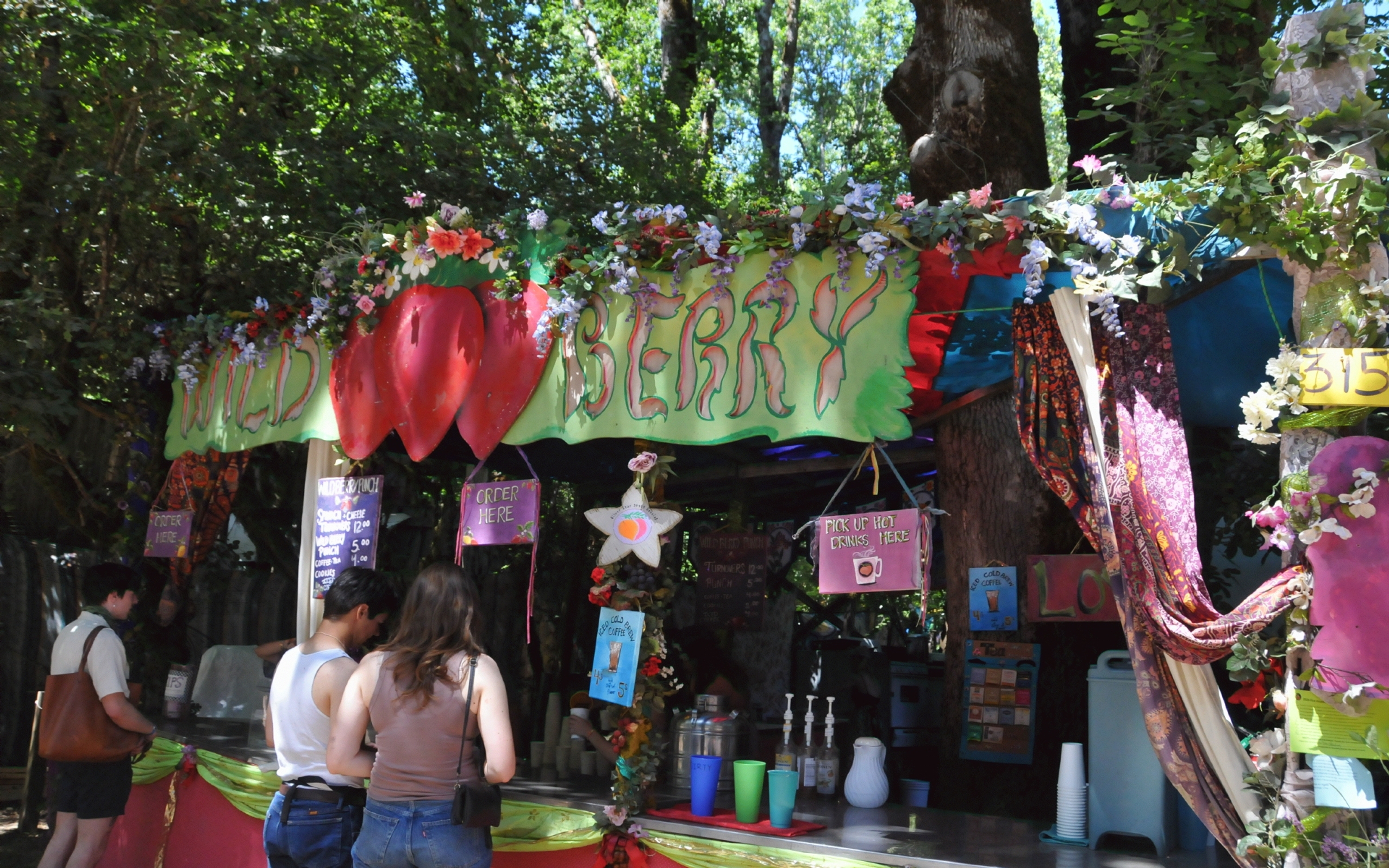 ./Oregon_Country_Fair_20240712_121810_C24_0665.jpg