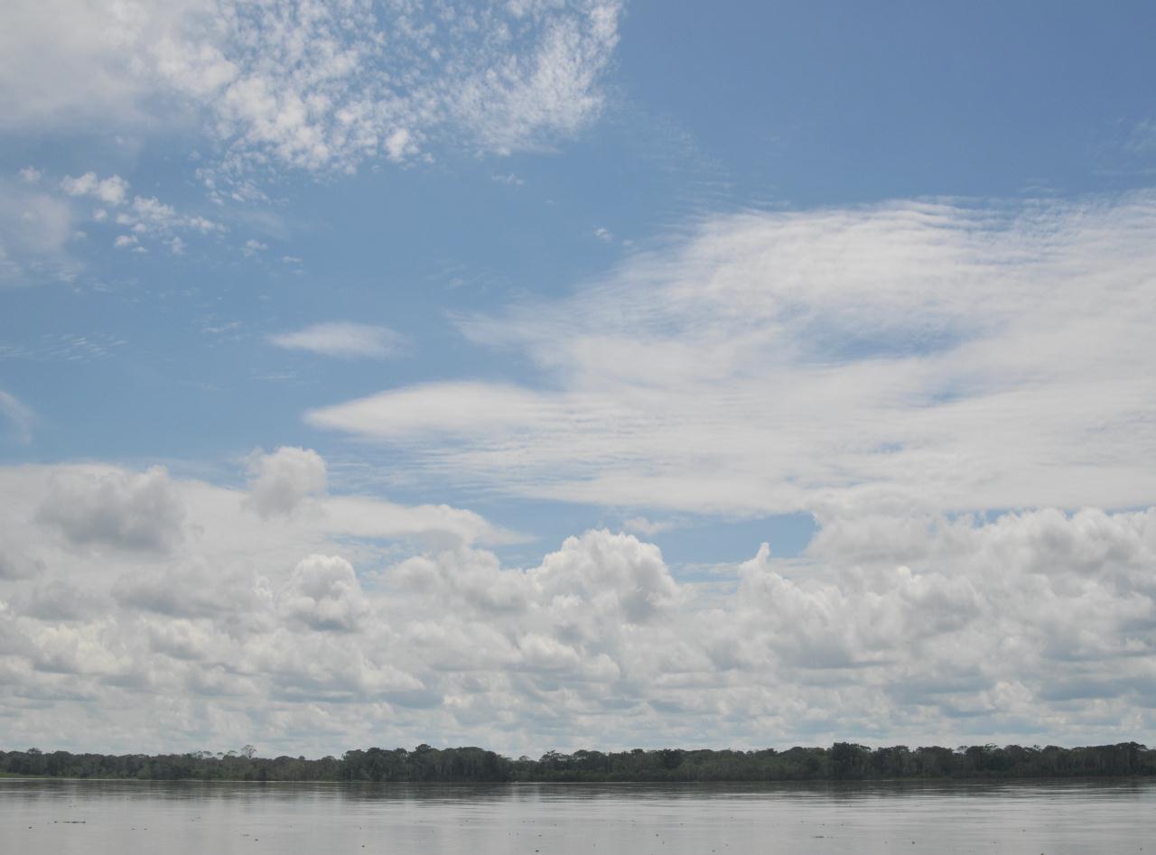 ./Clouds_20090407_143852_Amazon_Peru_BCX_2573.jpg