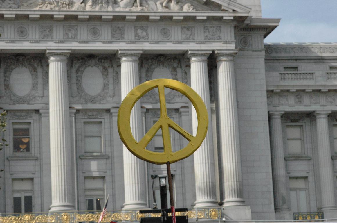 ./Peace_Symbol_20071027_091146_OnStickSFProtest_9276T.jpg