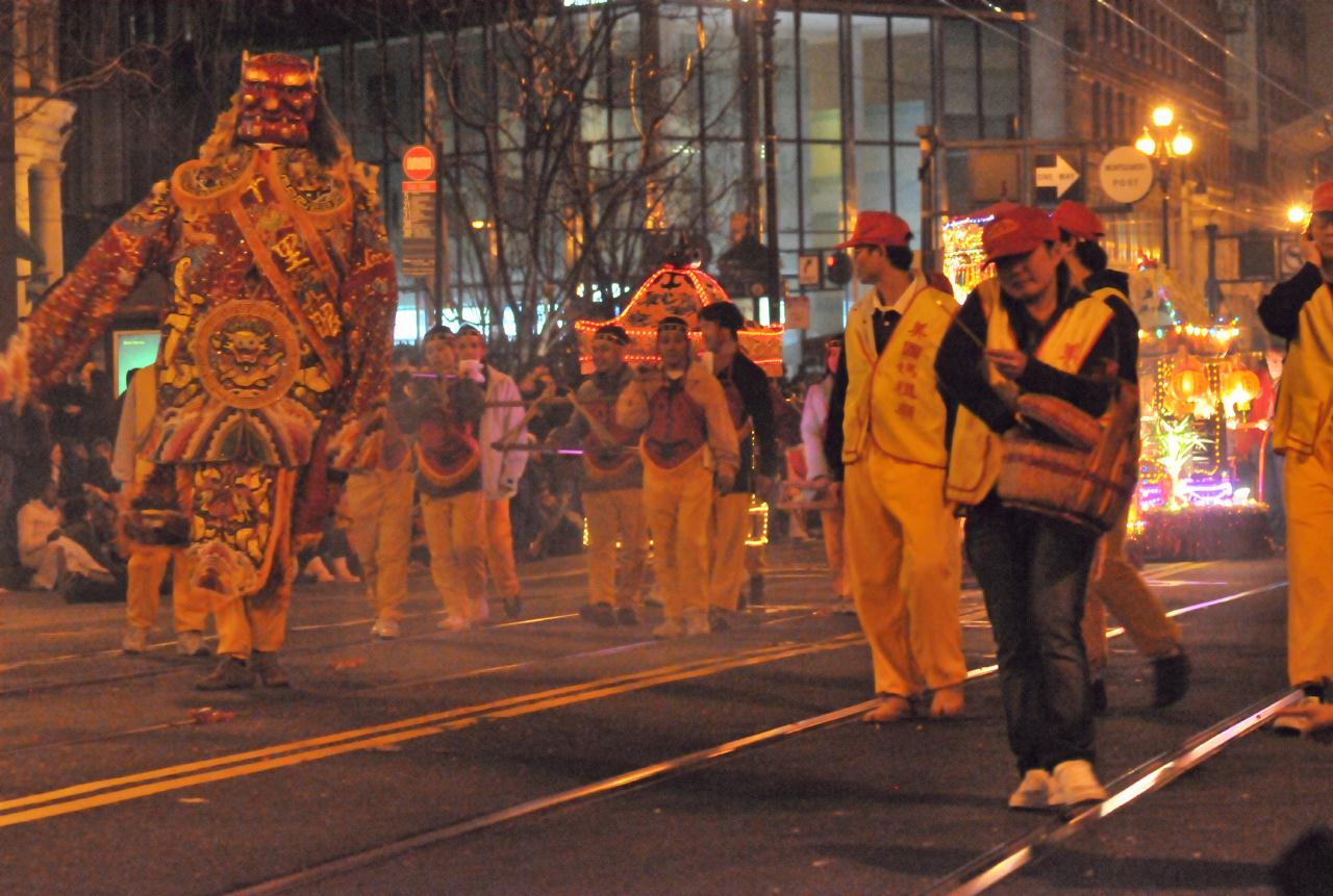 ./CHNYParadeSF20100227_185840_2012BCX.jpg