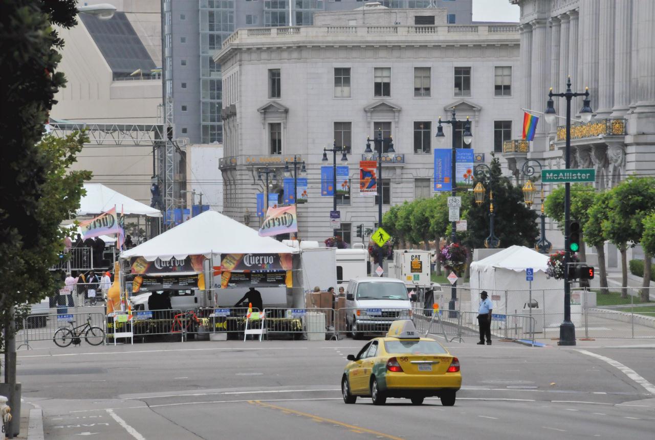 ./PrideFairSFCivicCenter20080628_00_0169TNT.jpg