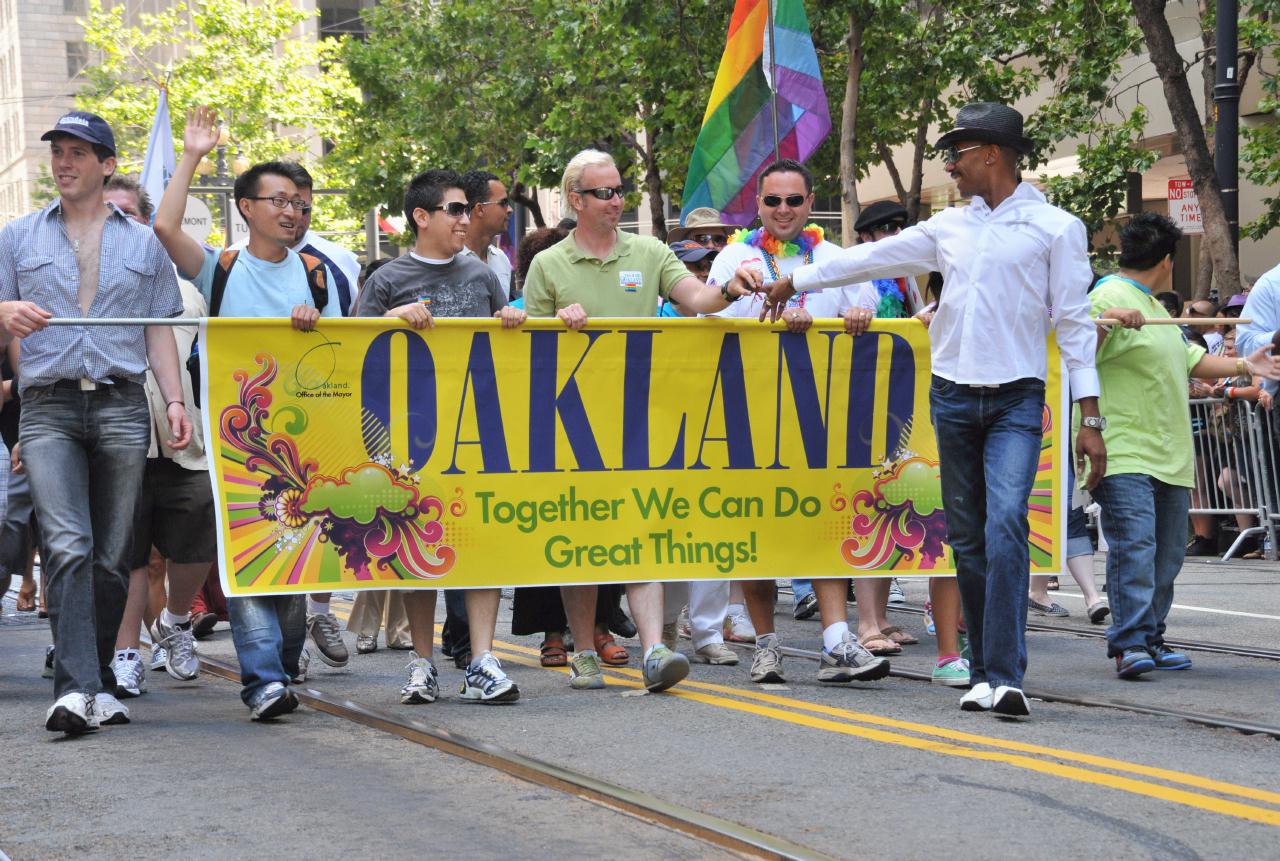 ./LGBTParadeSF20090628_058_114510_6623TNT.jpg