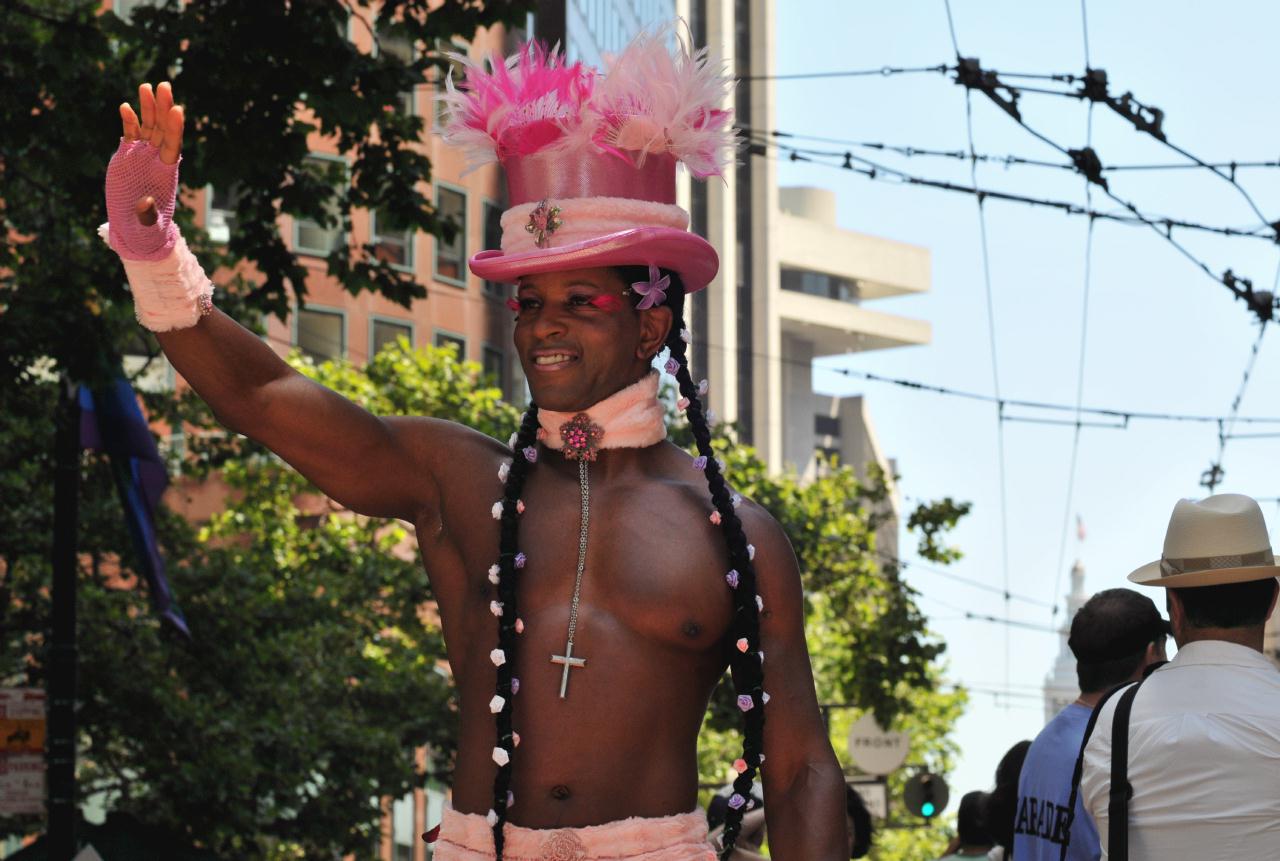 ./LGBTParadeSF20090628_059_114522_5676BCX.jpg