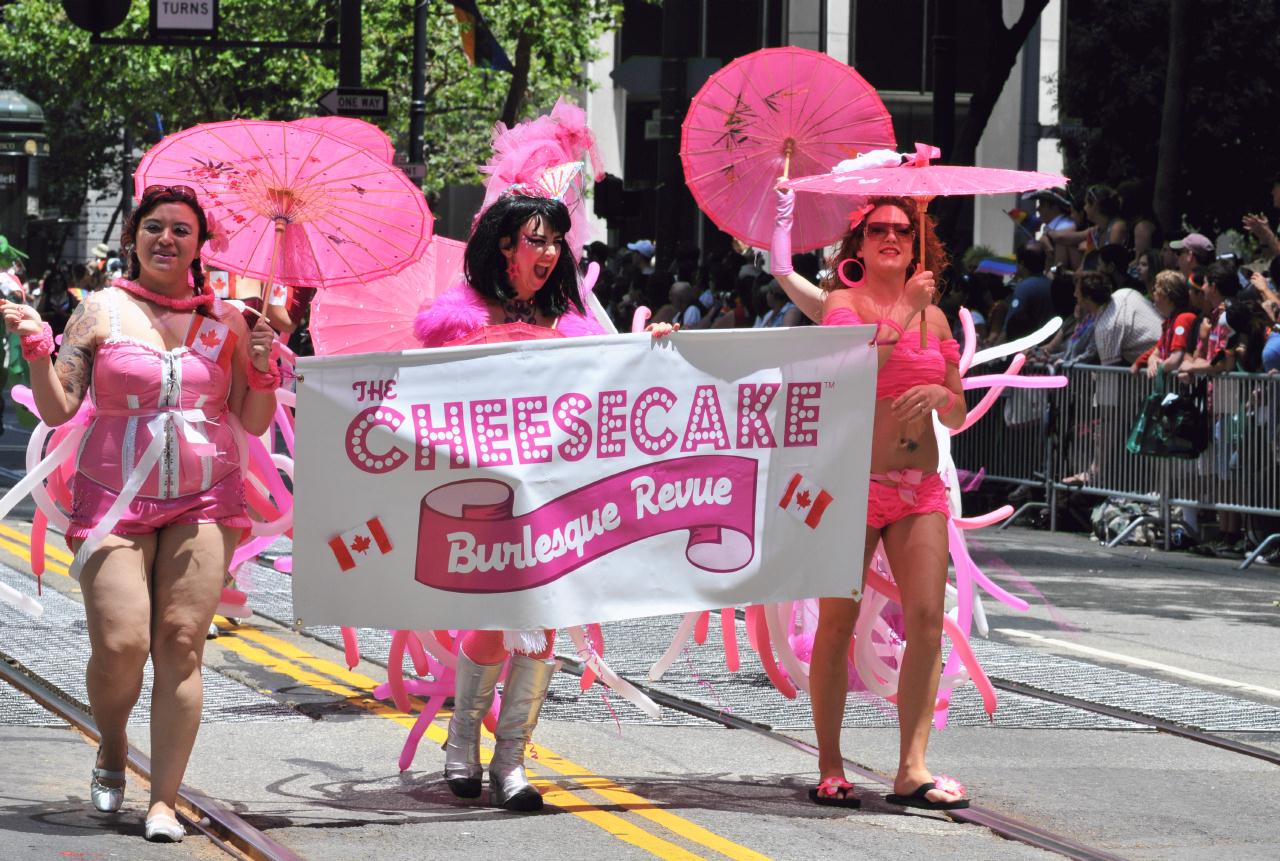 ./LGBTParadeSF20090628_134_130958_6250BCX.jpg