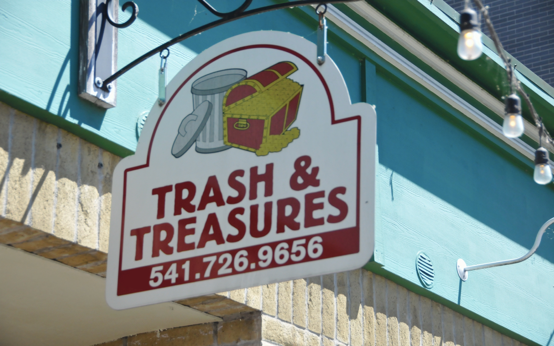 ./Trash-n-Treasure_Storee_Springfield_20240628_120003_C24_0307.jpg