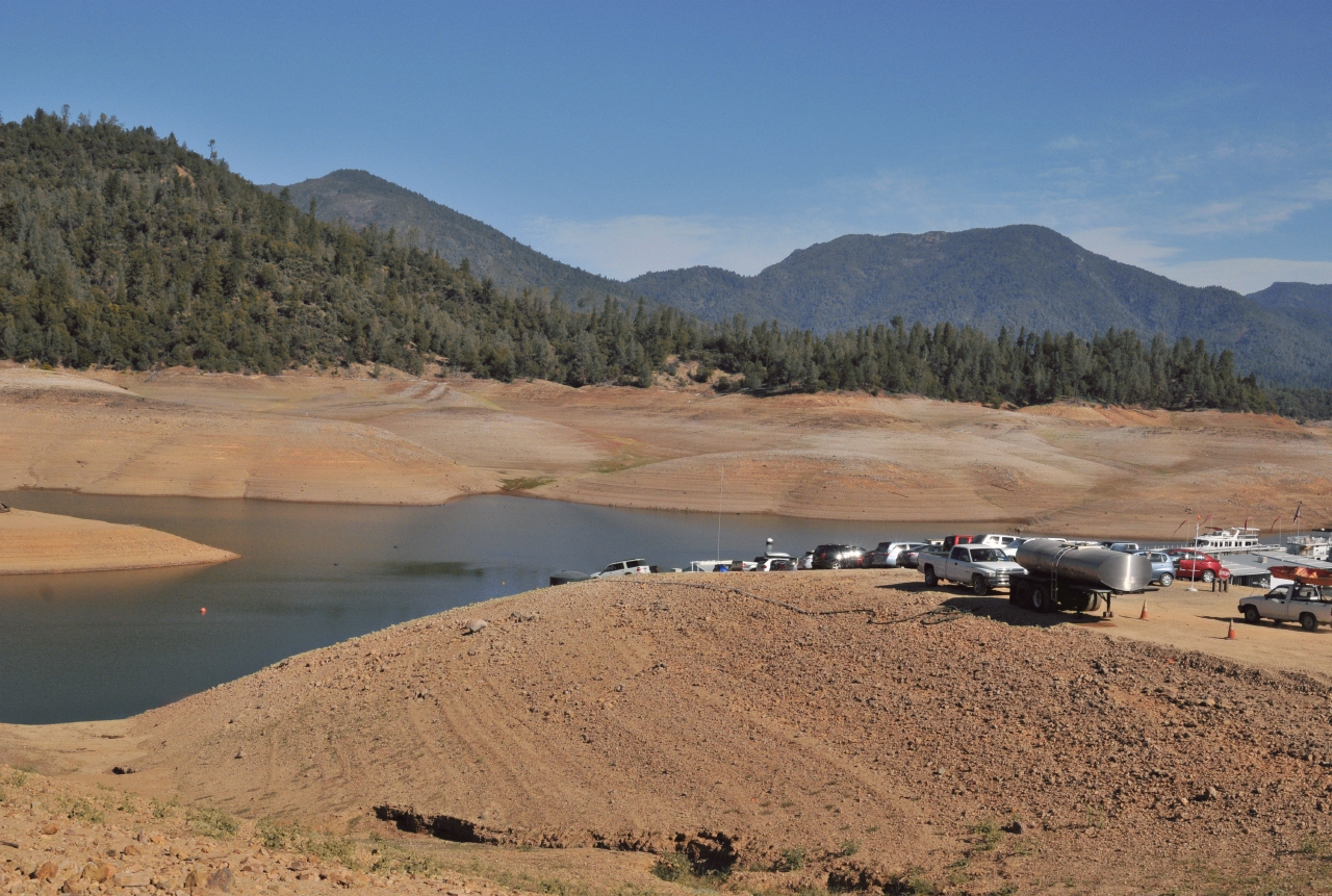 ./Shasta_Lake_20130920_101923_B13_7545.jpg