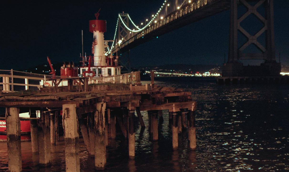 ./Fire_Boat_20071123_191244_SFBayBridgeSFnight_C8284_85B.jpg