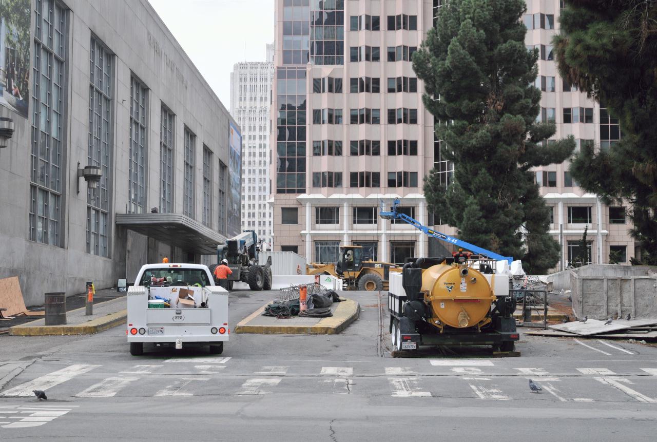 ./Old_Transbay_Terminal_Teardown_20101029_133655_BCY_2778.jpg