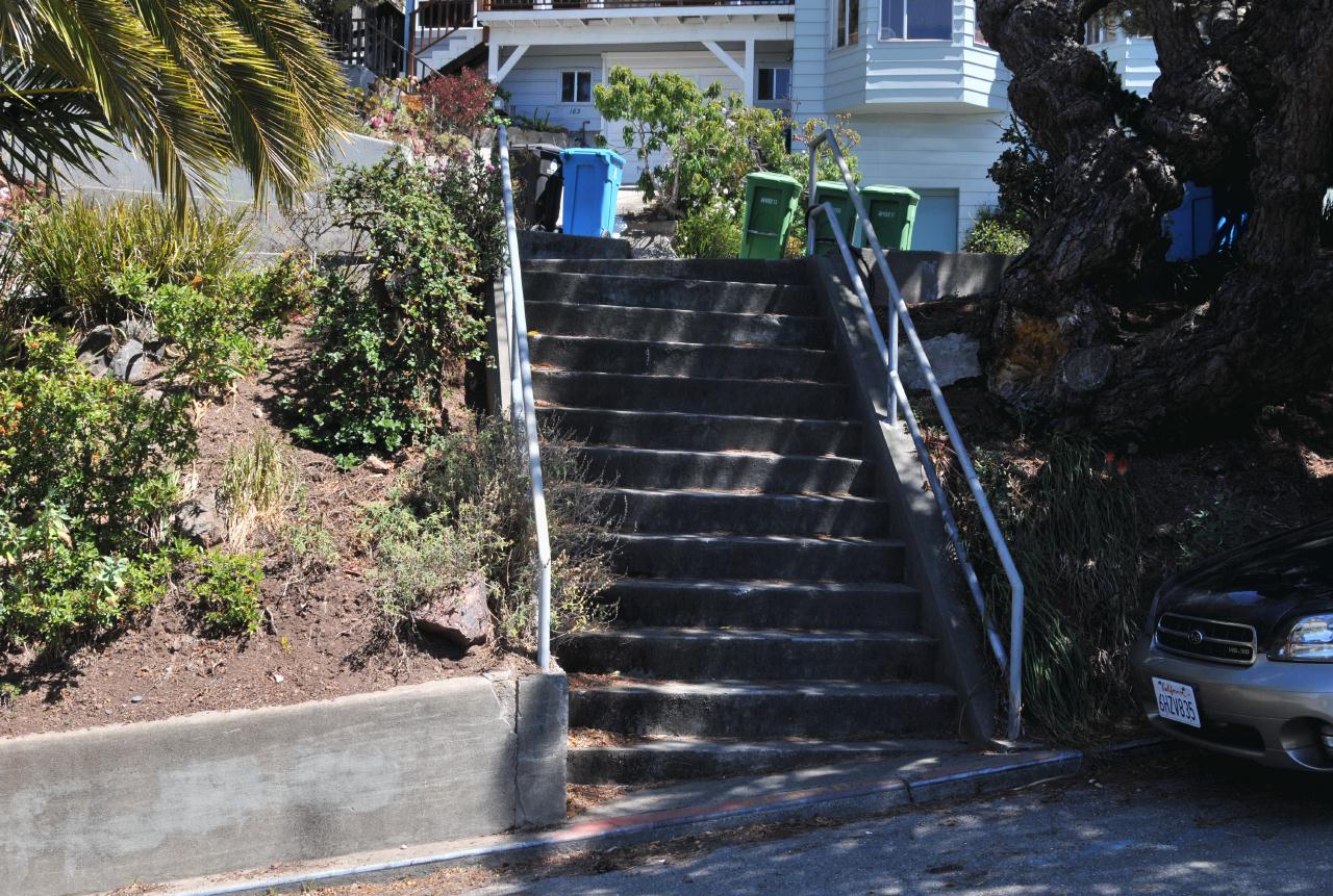 ./Stairways24BernalHeightsSF_24_20090812_141806_7901BCX.jpg